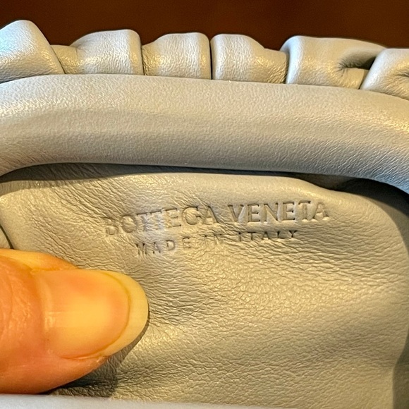 Bottega Veneta The Pouch 20 mini Coin Purse Blue - Picture 12 of 16